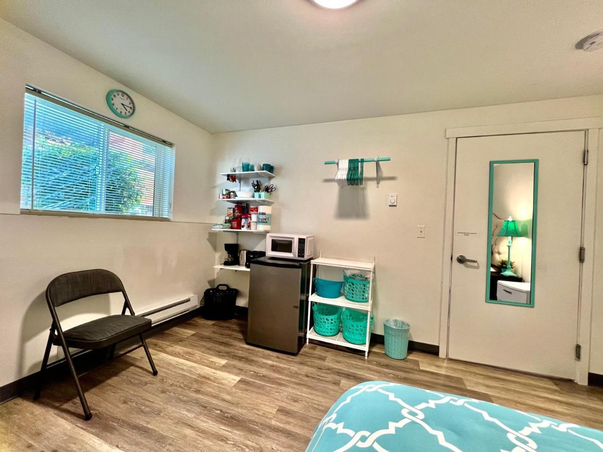 Private Room With Shared Bathroom On The 1St Floor 10 Minutes Walk To University Of Washington Сіетл Екстер'єр фото