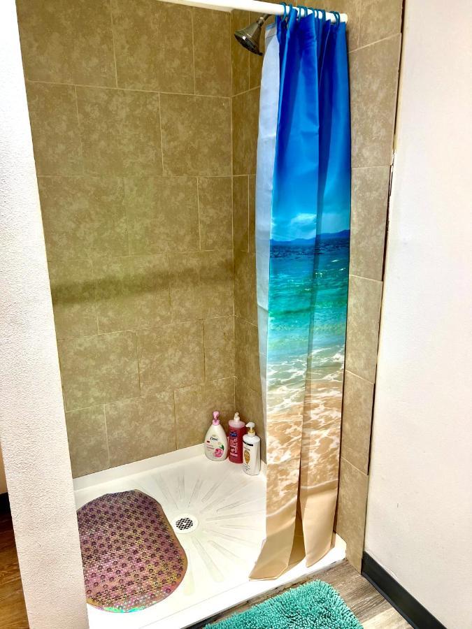 Private Room With Shared Bathroom On The 1St Floor 10 Minutes Walk To University Of Washington Сіетл Екстер'єр фото