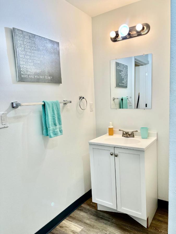 Private Room With Shared Bathroom On The 1St Floor 10 Minutes Walk To University Of Washington Сіетл Екстер'єр фото
